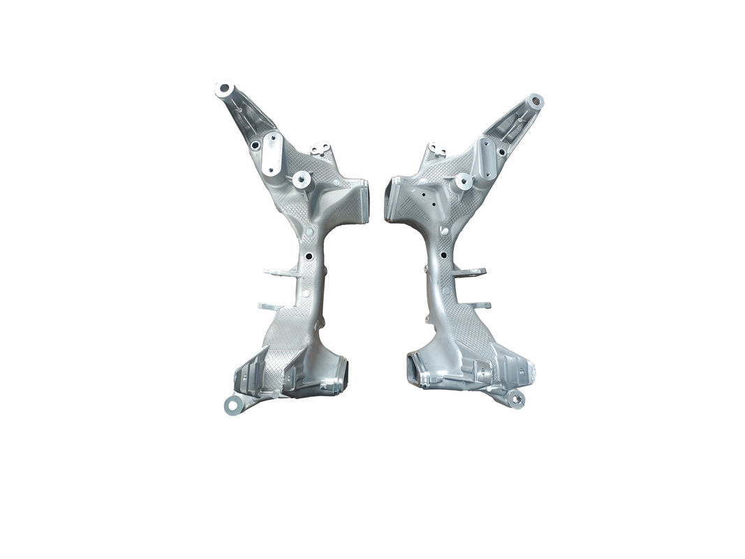 อัลลูมิเนียมสลัดแรงดันต่ํา อะไหล่การโยง welded และประกอบ subframe สําหรับ EV ชาซี