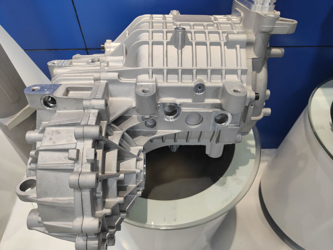 อัลลูมิเนียมเหล็กผสมแบบจําเพาะ Die Casting EV Drive Motor Housing สําหรับรถไฟฟ้า